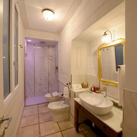 Heritage Collection Bed & Breakfast *