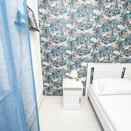 Central 128l Guest house *