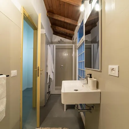 Rivoluzione9 Apartment