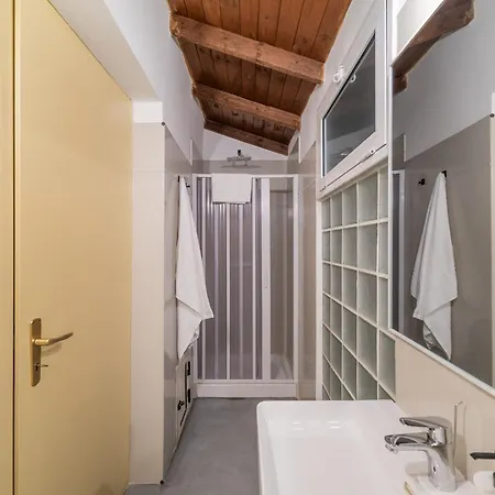 Rivoluzione9 Apartment