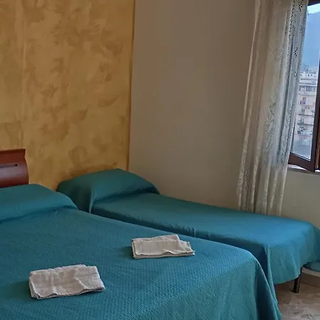 Apartment Di Nick Station Palermo