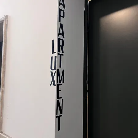 Lux In Historical Center Of