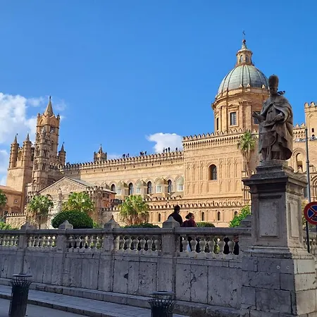 Appartamento Of Living Centro Storico Palermo