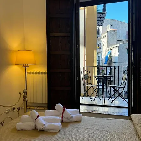 Hébergement de vacances La Rosa Bianca Della Vucciria