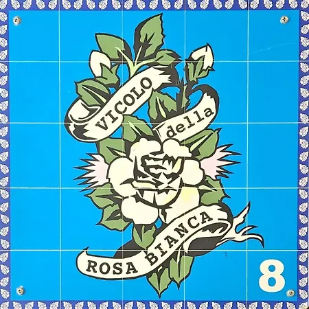 La Rosa Bianca Della Vucciria Hébergement de vacances *
