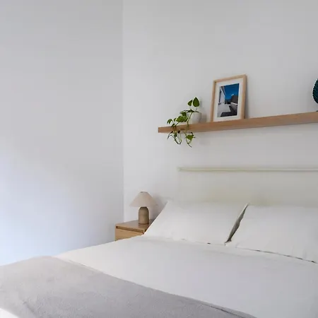 With Love, 4 Apartamento *