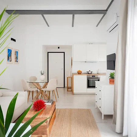 Apartamento With Love, 4 *