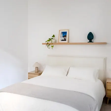 With Love, 4 Apartamento *