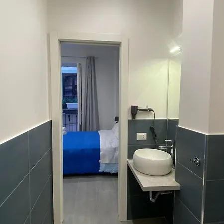 La Casa Di Fraemily , Palermo Guest house