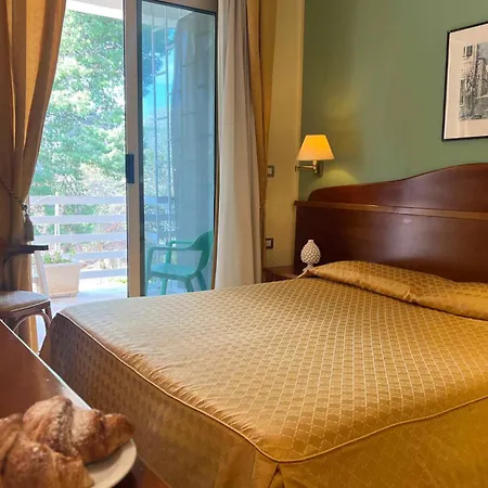 فندق Conchiglia D'oro 3*