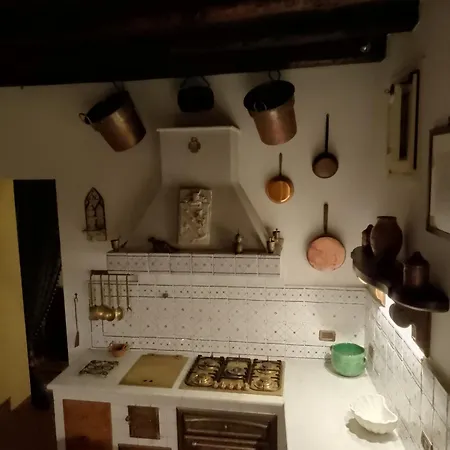 Principe Di Castelnuovo Historical * פלרמו