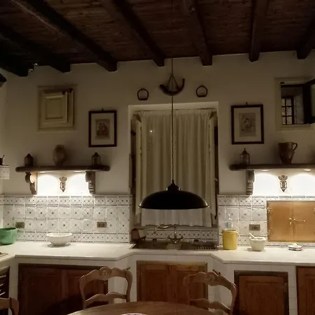 Principe Di Castelnuovo Historical לינה וארוחת בוקר *