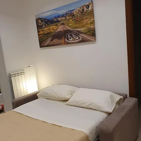 Holiday home Calandrea