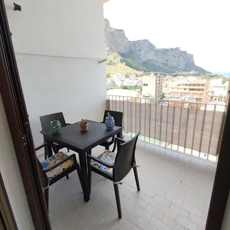 Rineddahouse Panoramico Vista Mare Con Parcheggio Privato