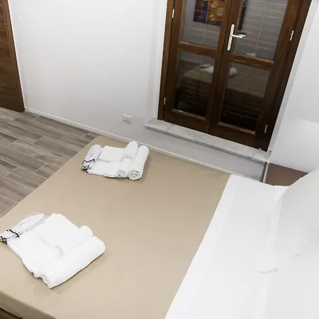 Porta Di Castro Aparthotel