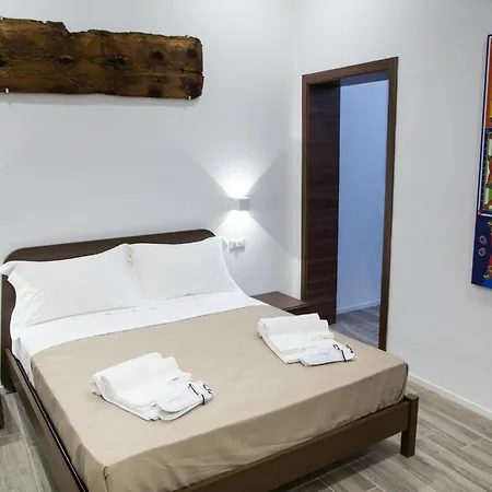 Aparthotel Porta Di Castro