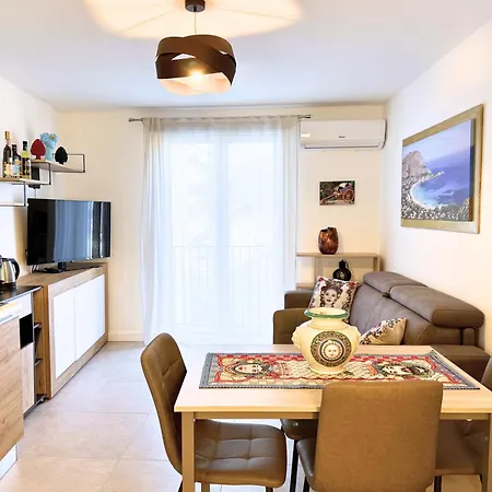 Helena - Primo Canto Apartament
