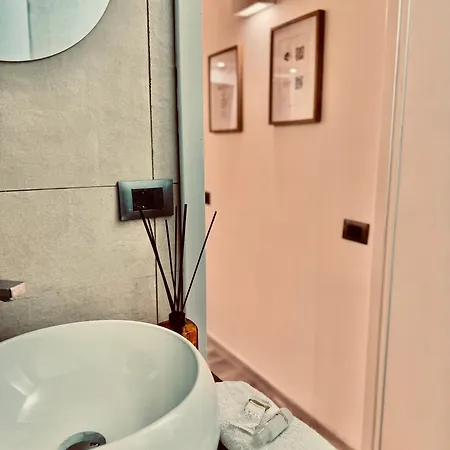 A Centro Vicino Stazione Mercato E Attrazioni Appartement Palermo