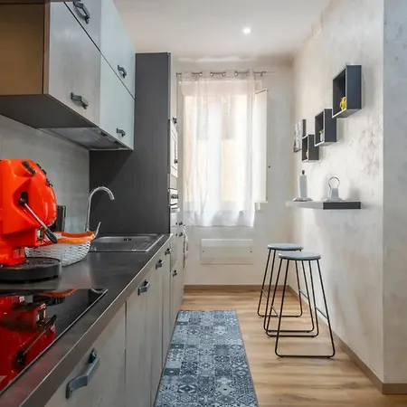 Oreto Station Apartment *