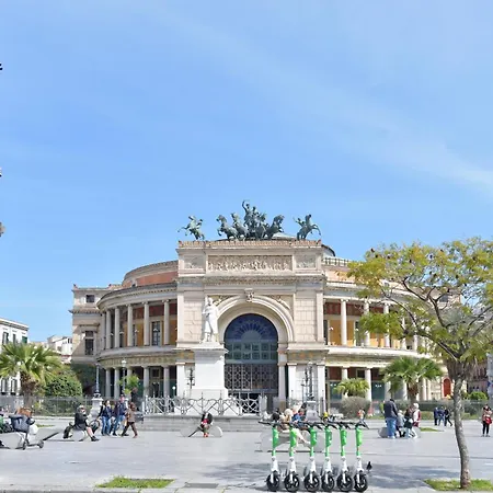 Appartamento Sabatino Piazza Castelnuovo - Politeama *