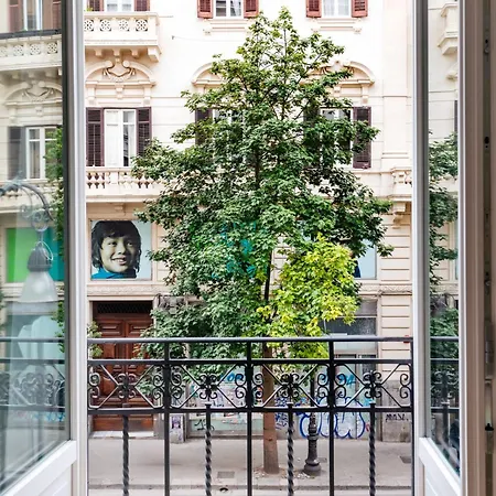 G Cave 125 Boutique Apartment