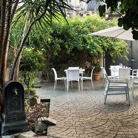 Il Giardino Di Ballaro Boutique