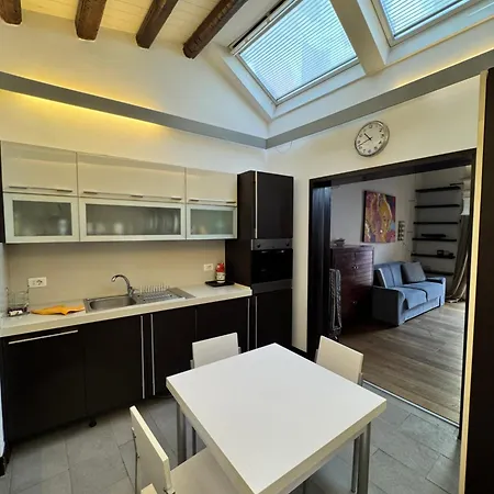 La Del Poeta Apartment Palermo
