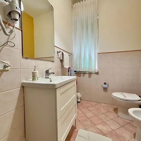 Castelnuovo #politeama Guest house *