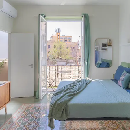 Flowery Floor & Apartment