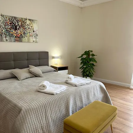 Apartment Mart - *