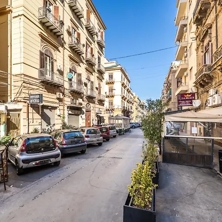 Apartment In The Center, Politeama District ! *