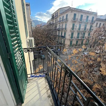Apartment La Casa Del Marchingegno By World