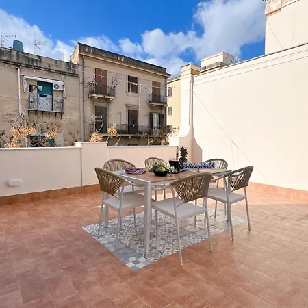Apartment La Casa Del Marchingegno By World Palermo