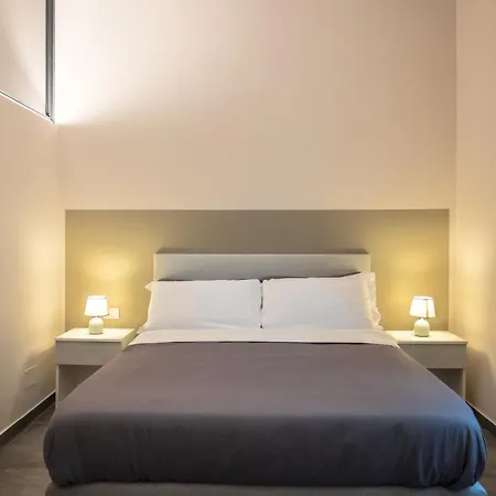 Palazzo Falcone Apartment