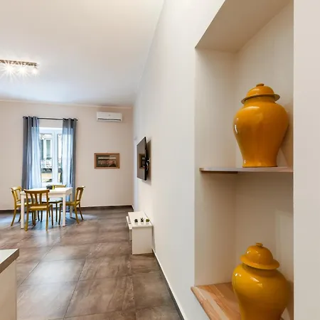 Apartment Palazzo Falcone *