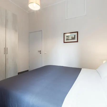 Palazzo Falcone Apartment