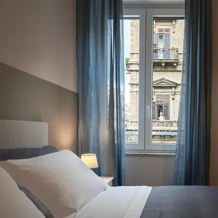 Palazzo Falcone Apartment