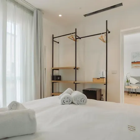 Hrd Luxury Guest house