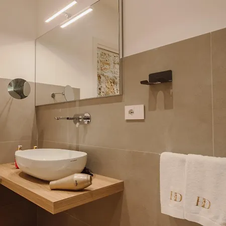 Hrd Luxury Guest house