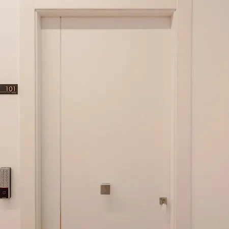 Hrd Luxury Guest house