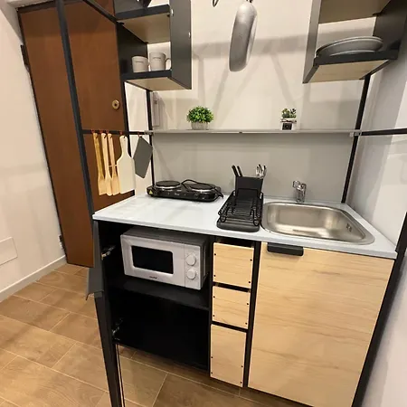 Lambert's House Apartment