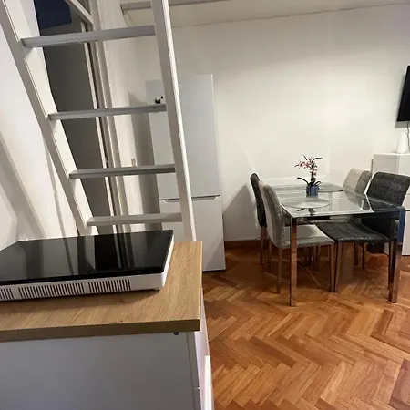 Apartment Cortile Caravello 8 Palermo