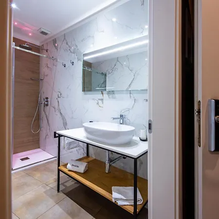 Delle Vittorie Luxury Rooms&suites ベッド・アンド・ブレックファスト