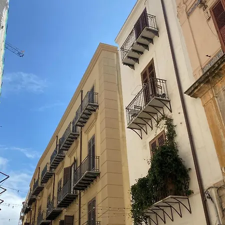 3 Sisters Apartment Palermo