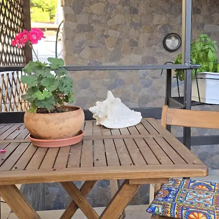 La Casetta Di Nin E Gian Mondello Ferienhaus Palermo