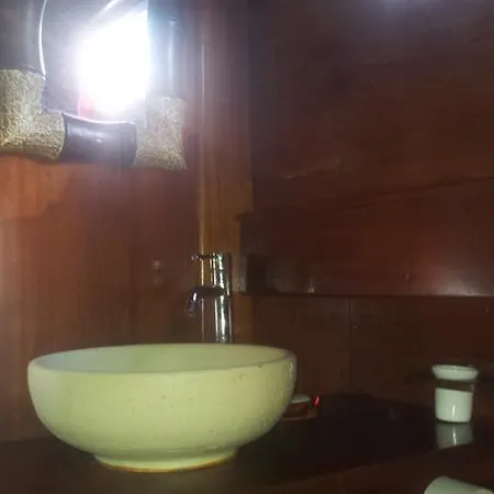 Osman Aga Hotel en barco Palermo