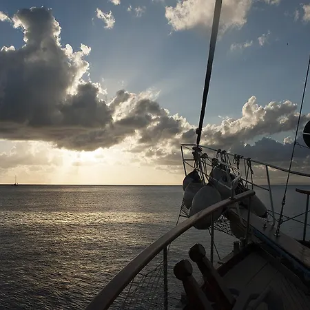 Botel Ariva Ii