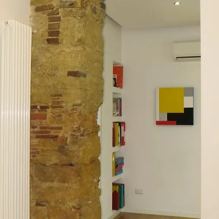 Bed and breakfast Museo Salinas 2*