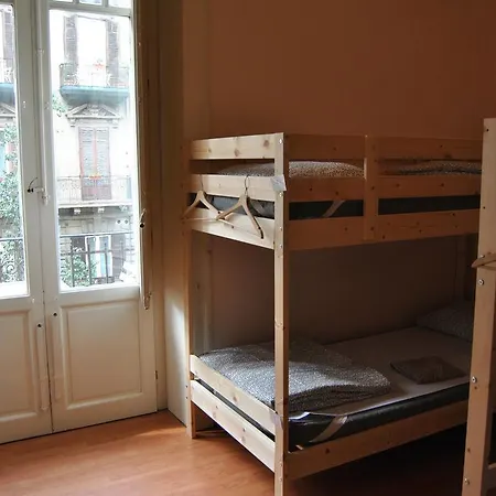Hostal On The Way *