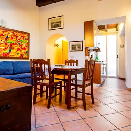 Casa Cagliostro Apartment *